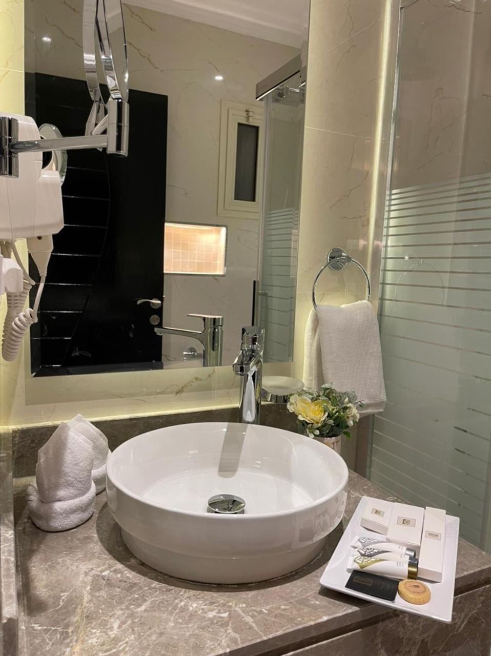 Apartment Private Oasis: Modern Self-check-in Riyadh