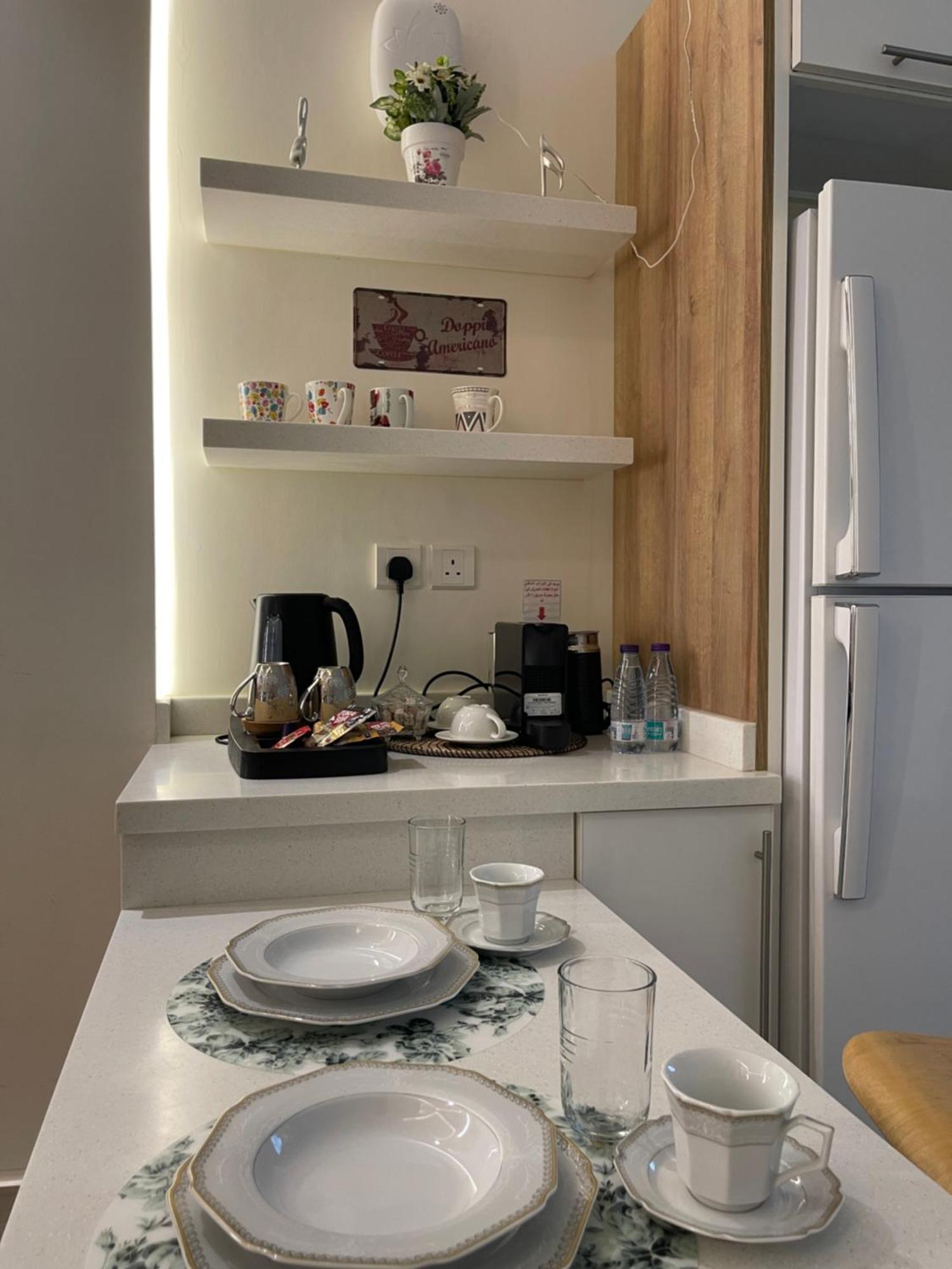 Private Oasis: Modern Self-check-in *