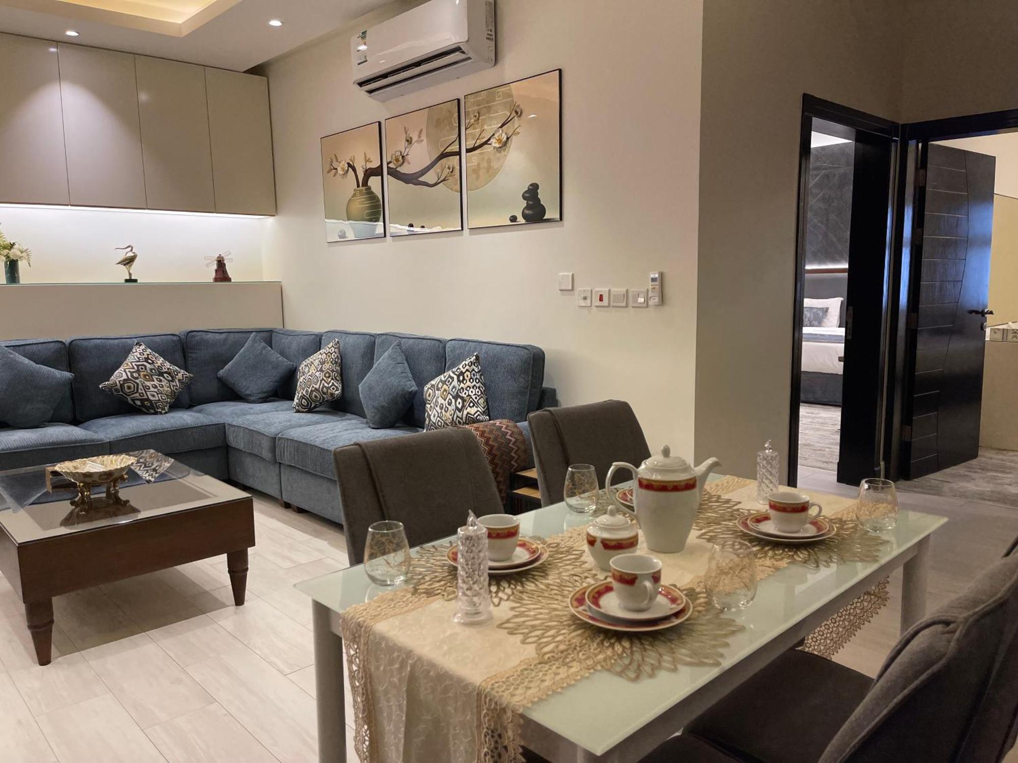 Private Oasis: Modern Self-check-in Riyadh
