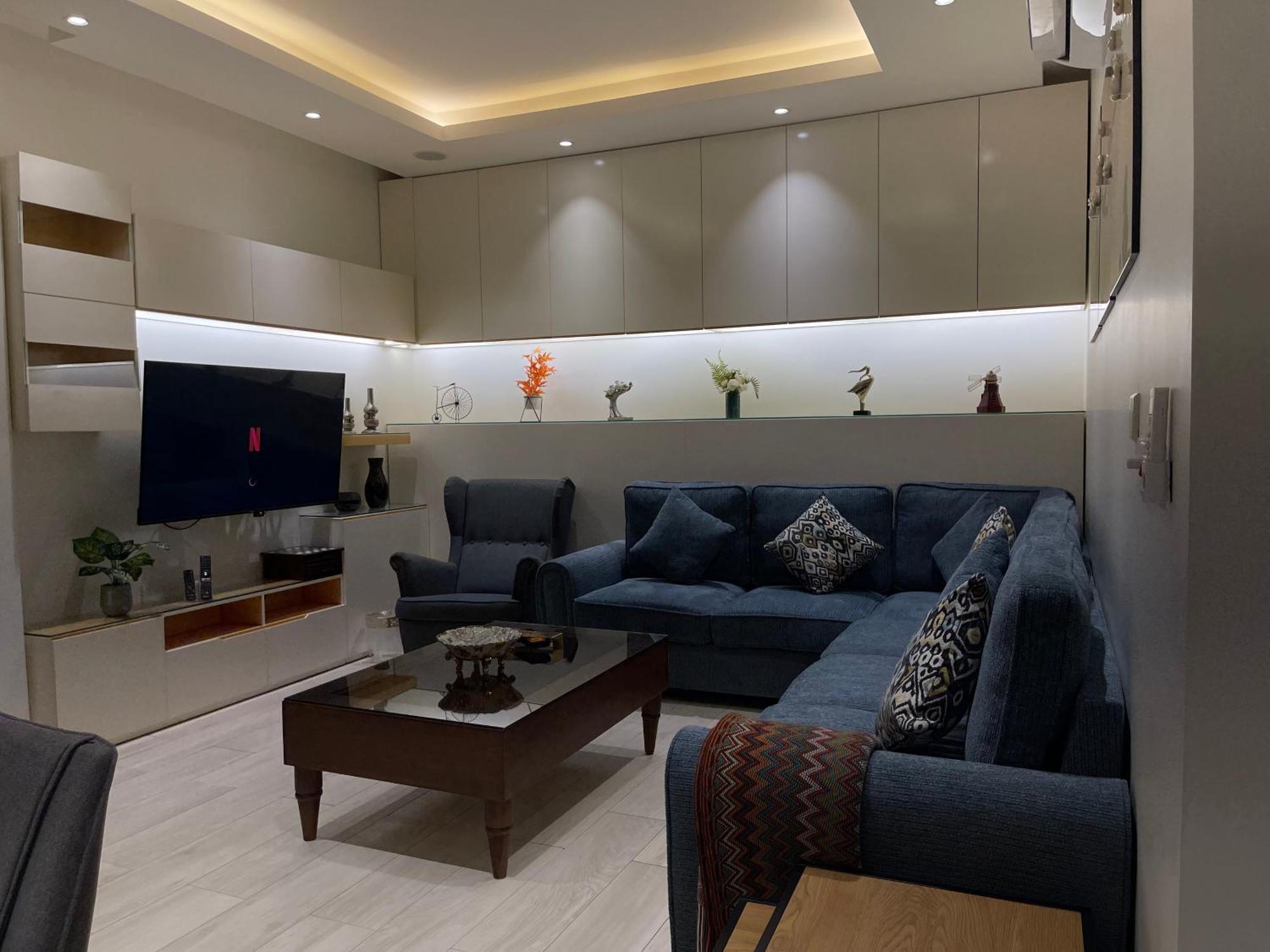 Private Oasis: Modern Self-check-in Apartment *