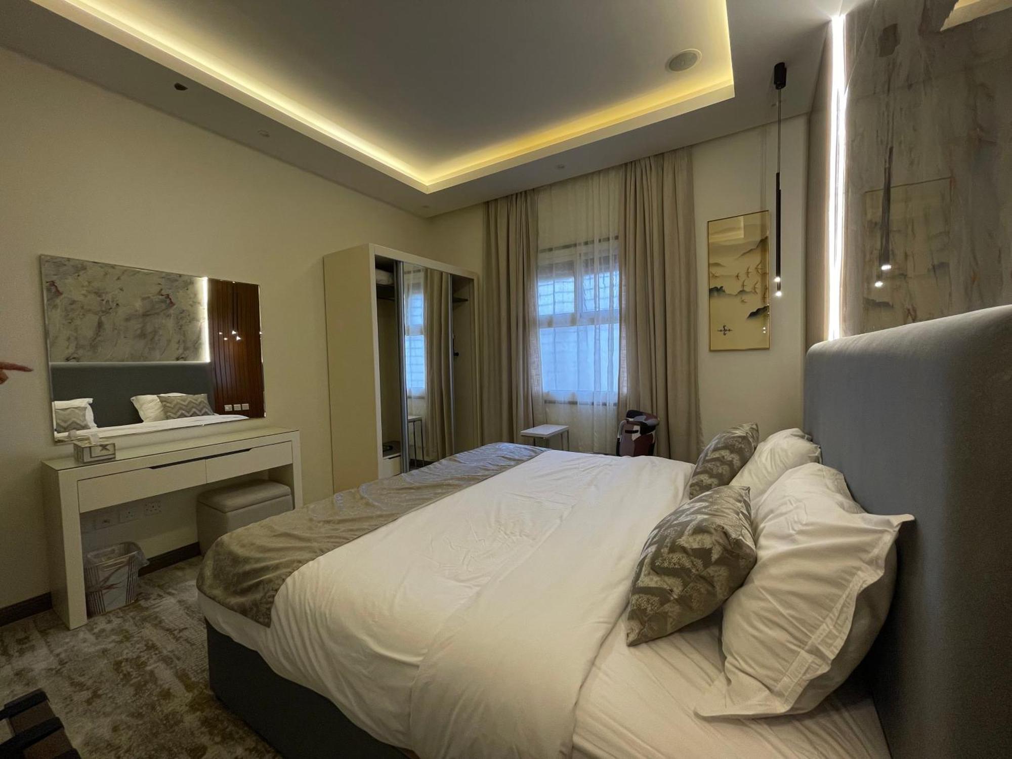 Apartment Private Oasis: Modern Self-check-in