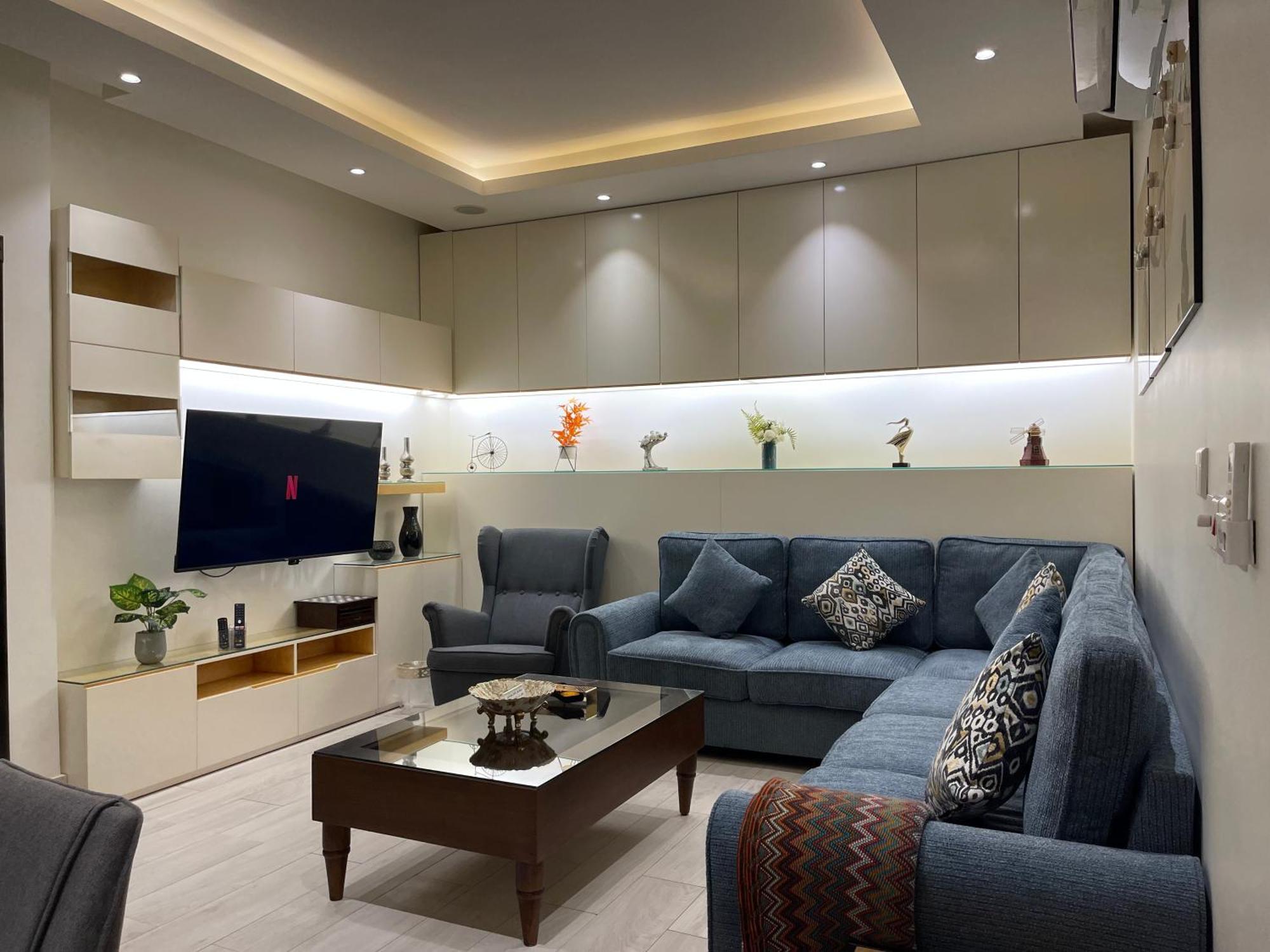 Private Oasis: Modern Self-check-in Riyadh